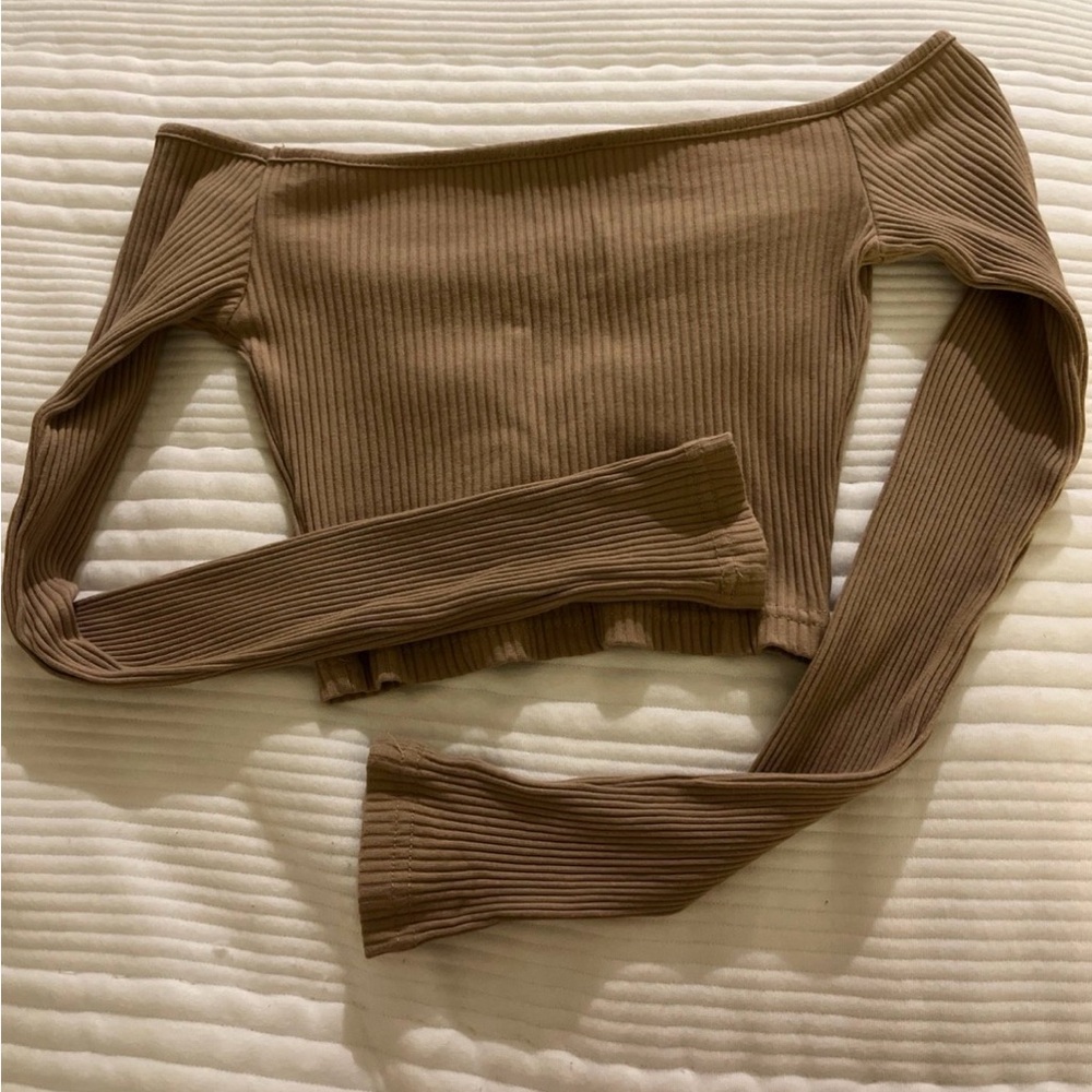 Tiger Mist Ribbed Off-Shoulder Ruched Crop Top — Tan/Brown - Picture 2 of 2